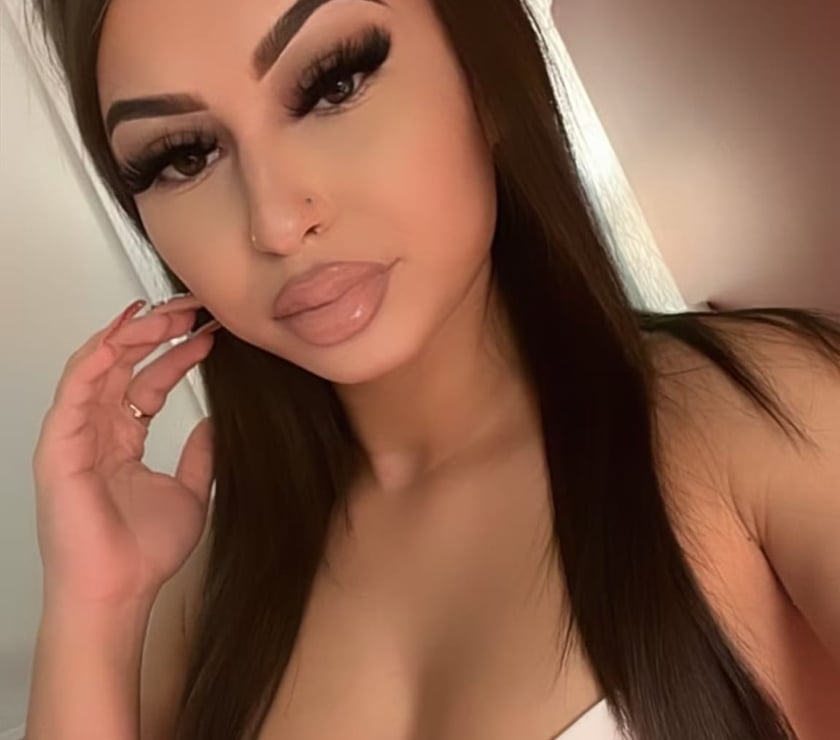 Escorts Greater Manchester Wigan - Photos for Hi i.m alexia now grils