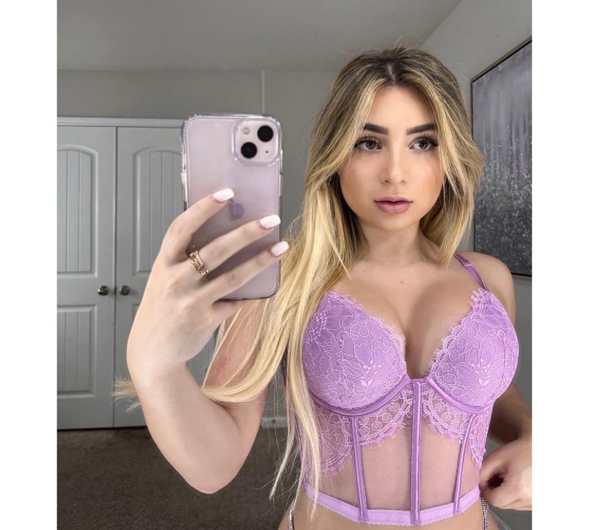 Escorts Essex Harlow - Photos for 🇧🇷SEXY BRAZILIAN REAL PIC 🇧🇷PARTYING ❤️