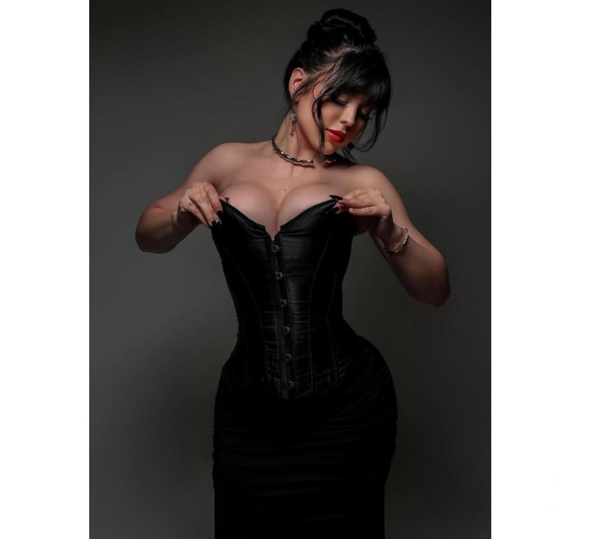 Escorts South West London Earls Court - South West London - Photos for 🌹VIC NEW🔝BRUNETTE 🔝SLIM🔞PartyGIRL