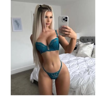  Escorts Brentwood Station Brentwood - Photos for Anne 🥰 Hot girl xxx ❤️💘Text Me