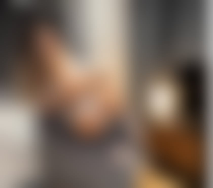 Trans Escorts East London Canary Wharf - East London - Photos for Luna TS Naughty Latina in Canary Wharf