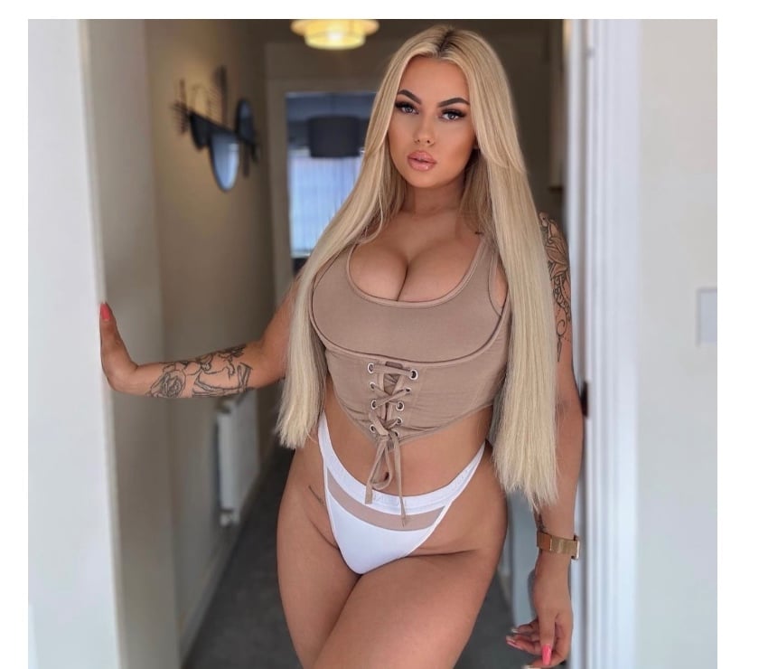 Escorts and Massages Bae Copr Bay Swansea - Wales - Photos for 🥂🥂Sophisticated, Charming & Discreet🥂🥂