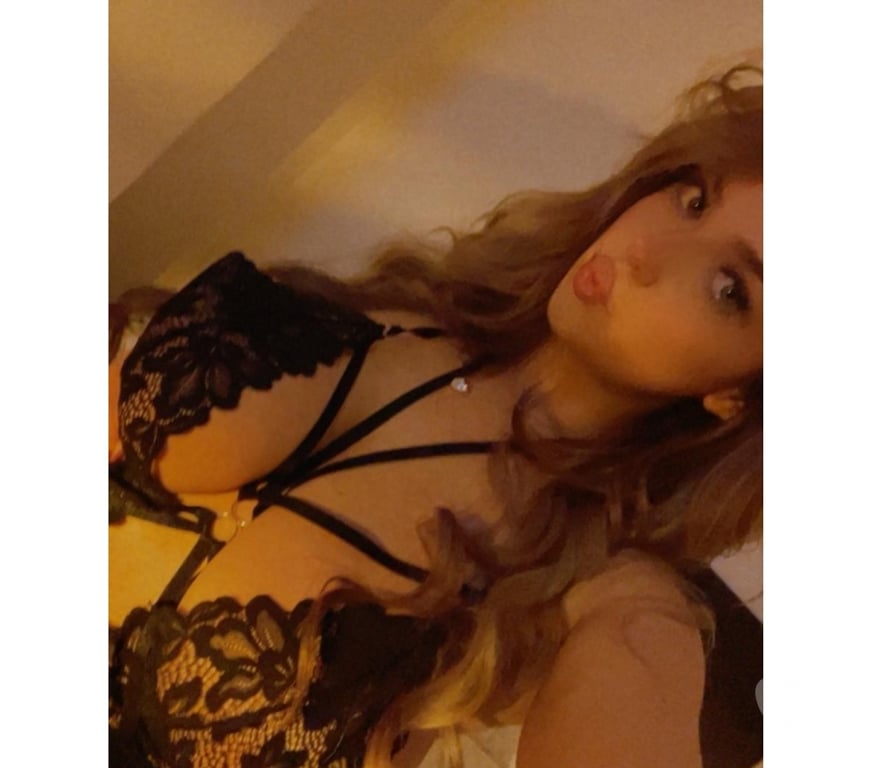 Escorts East London Canning Town - East London - Photos for Emma British 🇬🇧