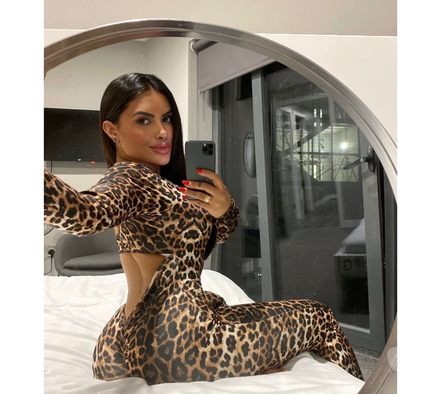 Escorts West Midlands Birmingham - Photos for Lary 🍑 🇧🇷 Hot Brazilian Brunette 🔞