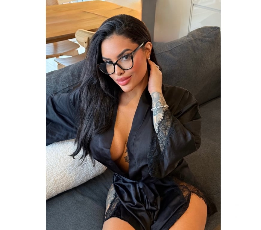 Escorts West Midlands Birmingham - Photos for Lary 🍑 🇧🇷 Hot Brazilian Brunette 🔞