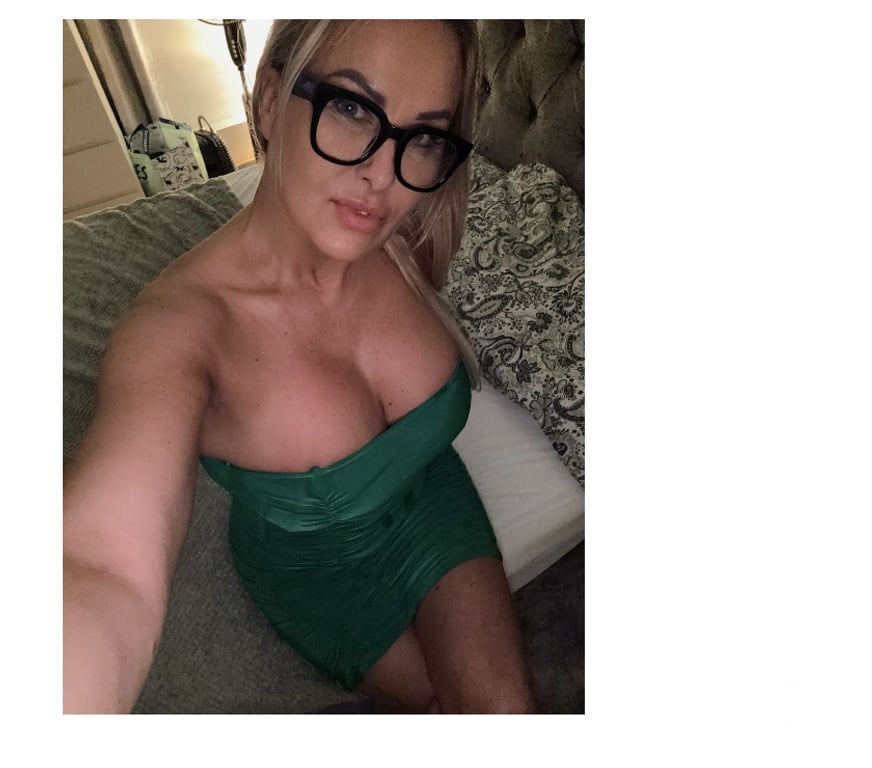 Escorts Hertfordshire Broxbourne - Photos for Polish Pie Pandora Slimmer figure!2days only