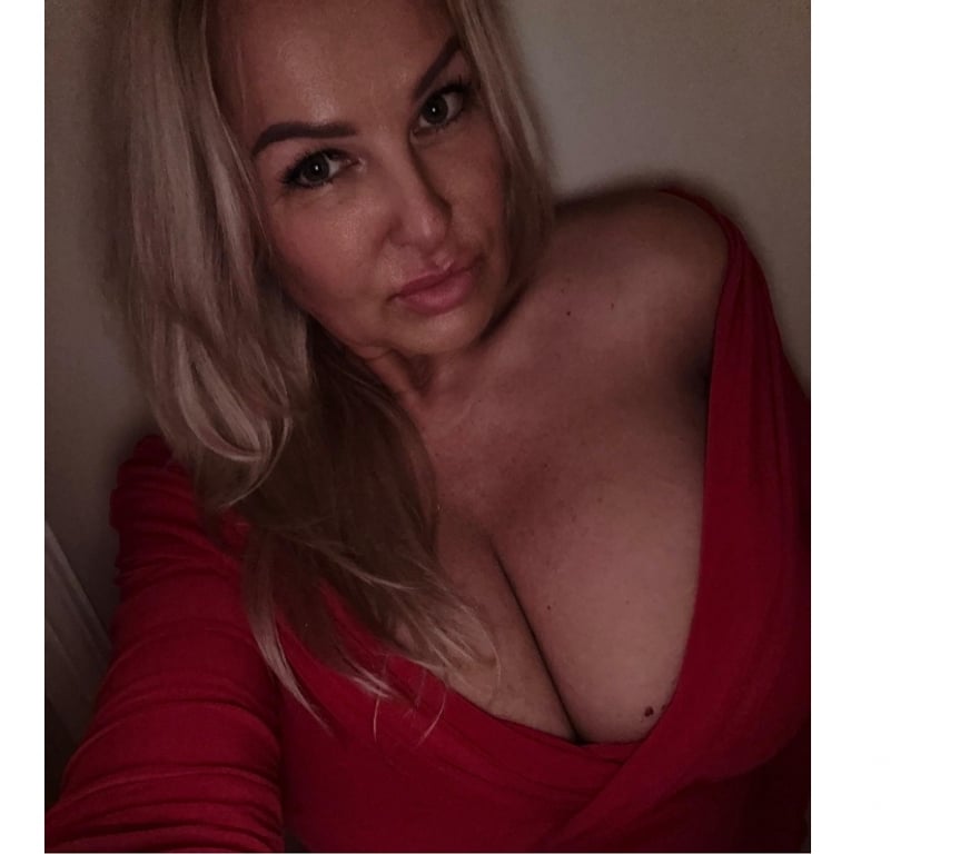 Escorts Hertfordshire Broxbourne - Photos for Polish Pie Pandora Slimmer figure!2days only