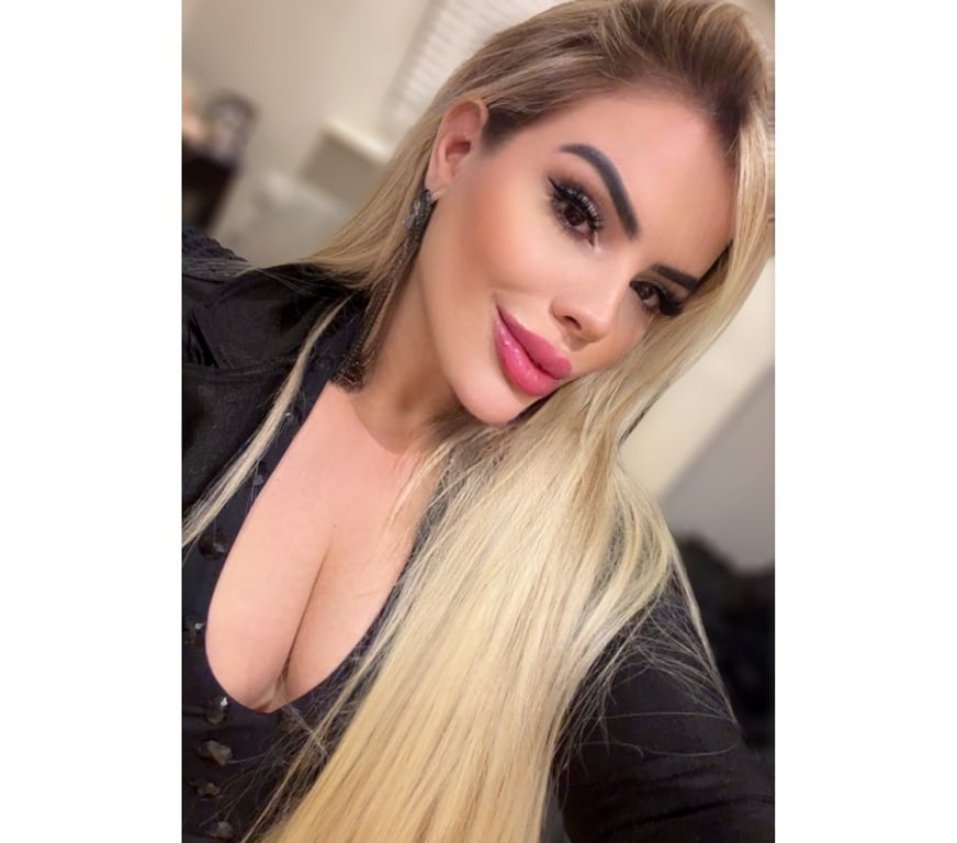 Escorts North West London Neasden - North West London - Photos for Bruna 🇧🇷 Party girl 🥳 the best service🍑