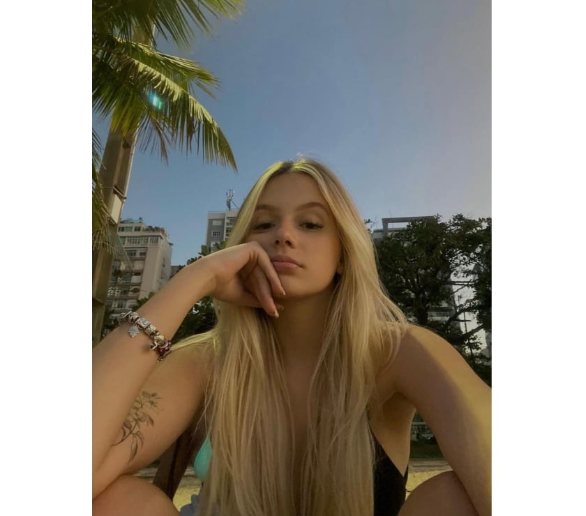 Escorts Cardiff Cardiff City Centre - Cardiff - Photos for 🔥 Jully – Elegant Flame, Brazilian Sensation 🌹✨