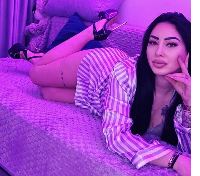 Escorts and Massages Hyde Park Leeds - Photos for 💜Melly💜Natural&Fit💜 Call me for details💜