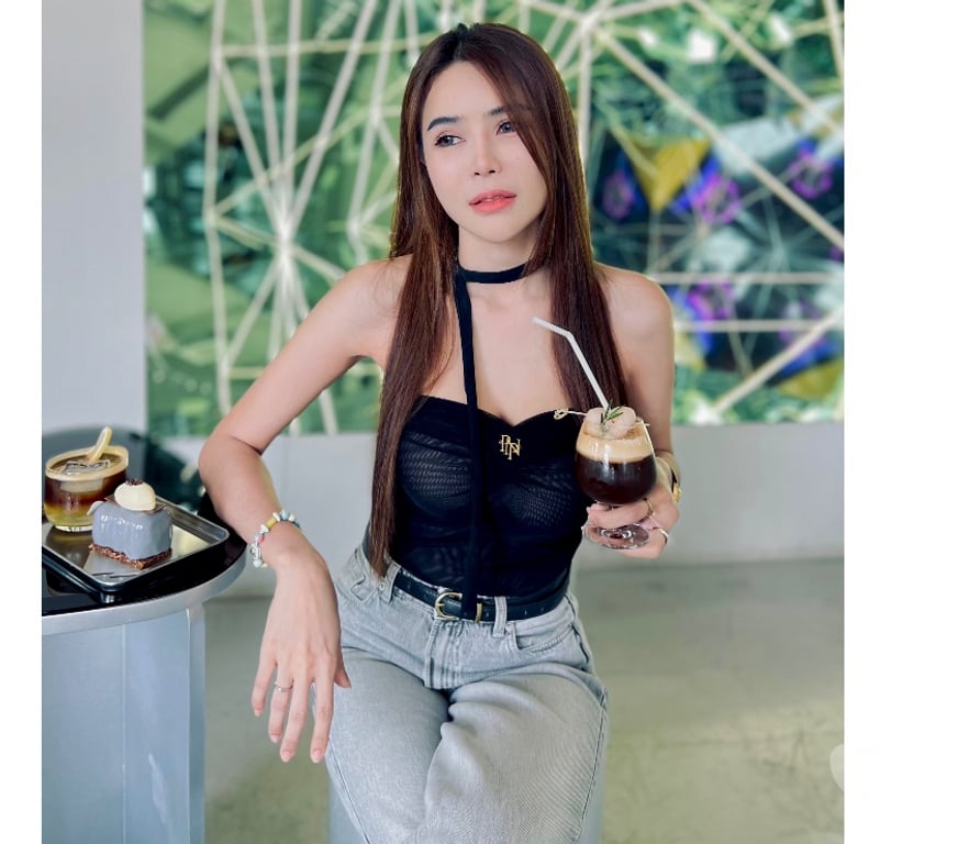 Escorts West Midlands Birmingham - Photos for Thai independent nanny thailand🇹🇭