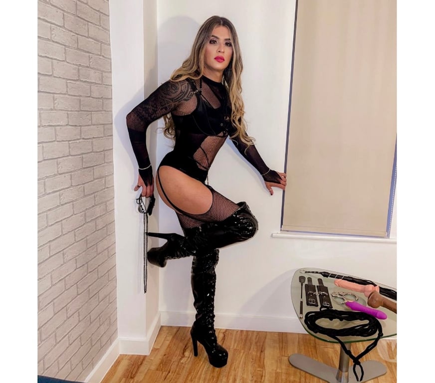 Trans Escorts North London Enfield - Photos for LIAH BOSSY - XXL 9inch DOMINATRIX 😈🥵🔥