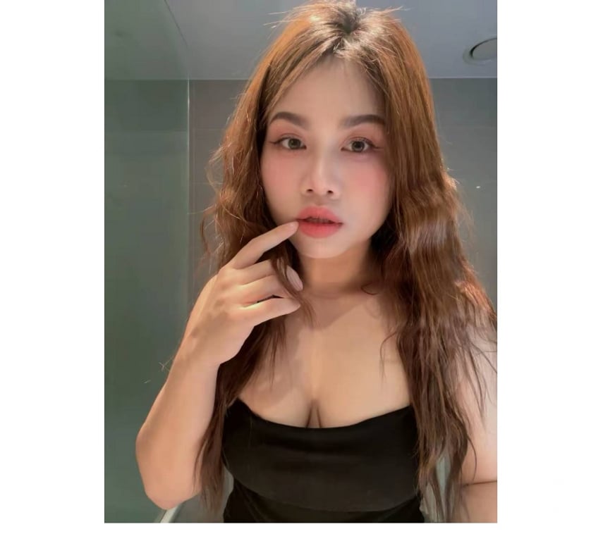 Escorts South East London Croydon - Photos for 🥰**New tiny girl from Thailand***🥰