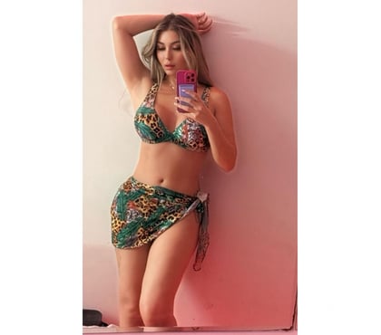 Escorts Canary Wharf East London - Photos for Trans Sara Latina brasileira trans xxl