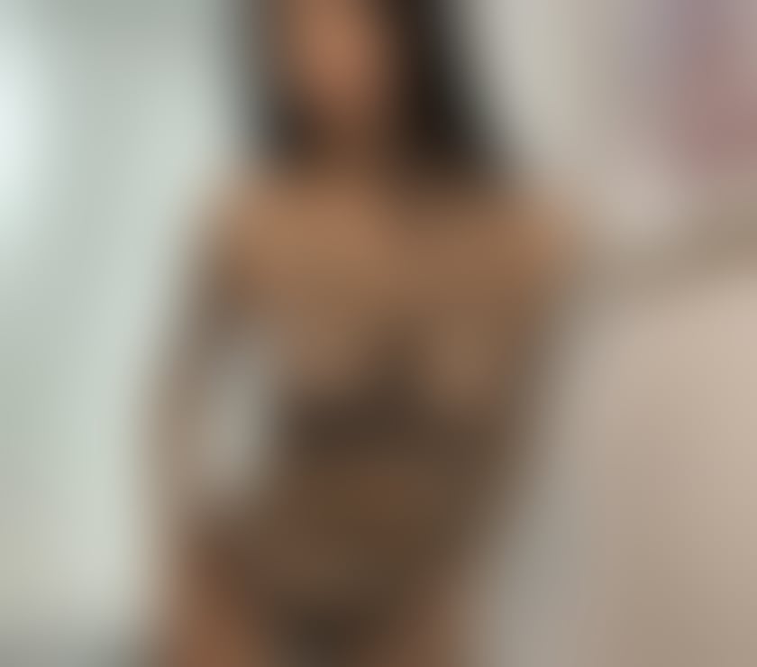 Elly at your service – outcall only, pleasure guaranteed