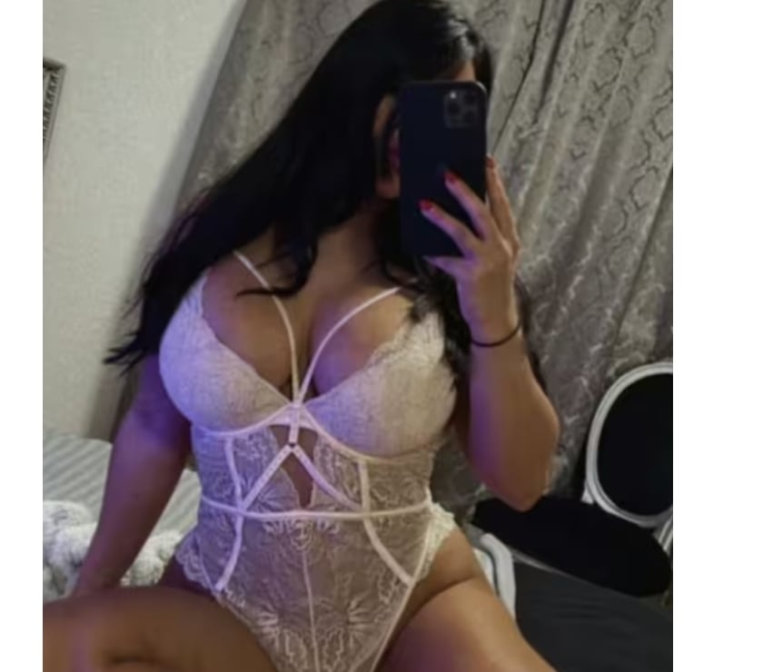  Escorts Brentwood Station Brentwood - Photos for 💯 NEW EN TOWN 💯 NO DEPOSIT 💯 ONLY OUTCALL