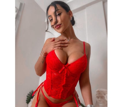 Escorts and Massages Leeds City Centre Leeds - Photos for I’m Brazilian 🇧🇷 pic 💯 real ❤️