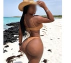 Black curvy African girl