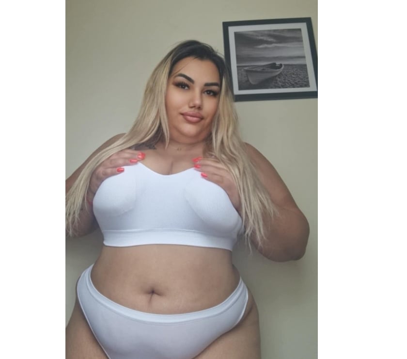 Escorts North London Enfield - Photos for Chubby ajlin new girl x