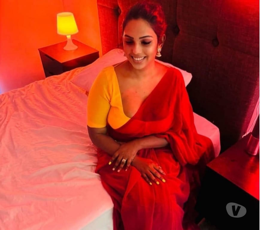 Escorts East London Barking Station - East London - Photos for Suguna South Indian Tamil Nadu Girl New In Barking 🇮🇳
