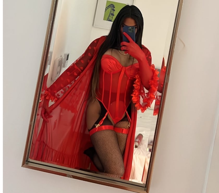Ts real. With boobs. No photo fake