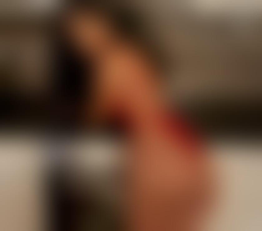 Erika here new party girl 🎉🎉🥰🥰🍷🍷🥶