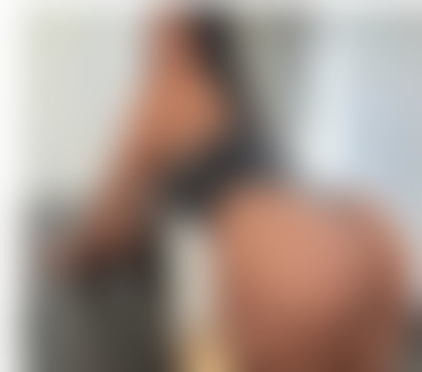 Escorts and Massages Lewisham South East London - Photos for BEST NEW IN TOWN OFFERING THE HOT TIME