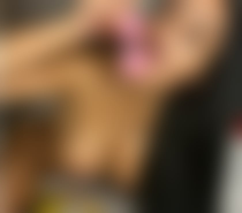 Escorts Luton Town Centre Luton - Photos for Sara party girl new in town dou available 🙈🎊