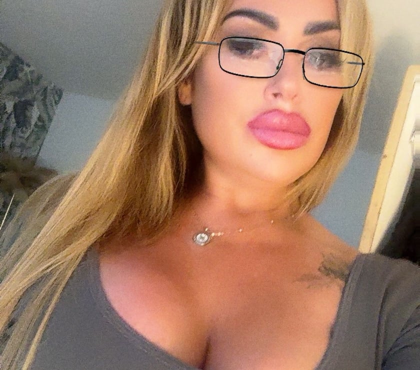 Escort Birmingham Solihull - Photos for Tara sexy little milf 🌶️😍