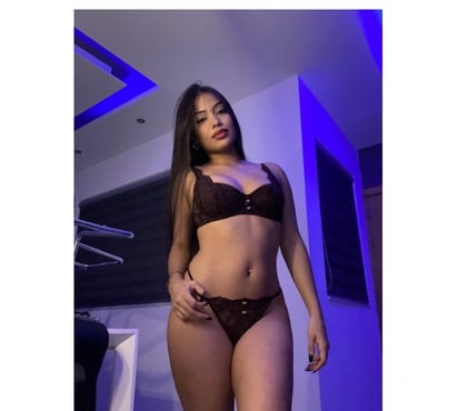  Escorts Farnborough Rushmoor - Photos for KARINA 🔥PARTY GIRL 🔥REALL 💯NEW HERE 📍