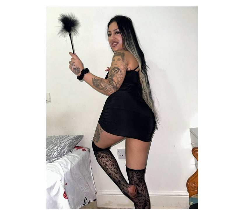 Escorts and Massages Barkingside Station Redbridge - Photos for after long time Chloe party Back