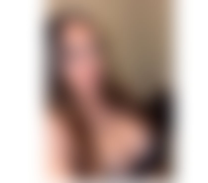 English Chanel🔥Cam&Content🔥Curvy with a FAT ASS💦
