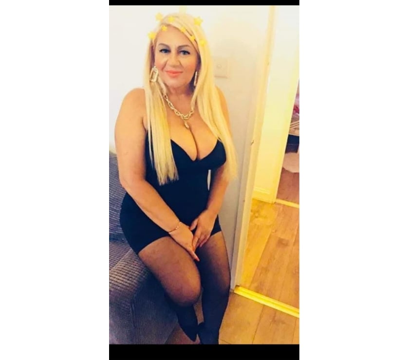 🤩😘sexy milf Leila🥰😍