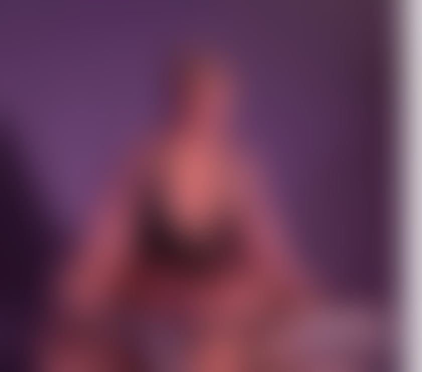 Escorts Sheerness Swale - Photos for Attractive mature Escort companion GILF