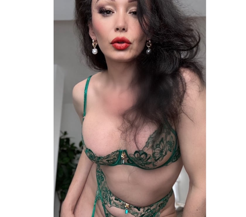 Escorts Aberdeen Aberdeen City Centre - Aberdeen - Photos for 🟦🟩EXPERIENCED MILF TRANS.Fine ling Ready to learn?