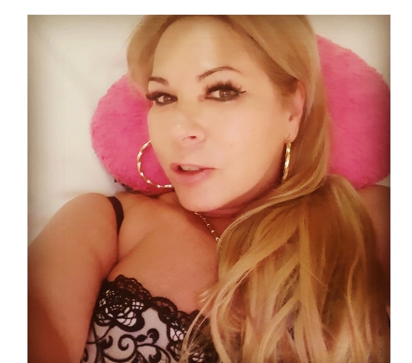 Escorts Leyton East London - Photos for CURVY BIG BUM🔥QUEEN OF THE DEEP SLOPPY OWO👄