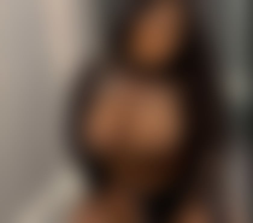 Escorts North London Enfield - Photos for ☎️🥵HOT🍑SEXY AND💦WET 🍆OWO Queen of blow👑