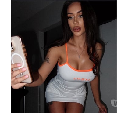 Brunette Escorts & Erotic Massage Fulham South West London - Photos for ELEGANT BRUNETTE WITH SOFT TOUCH 🖤 OUTCALL