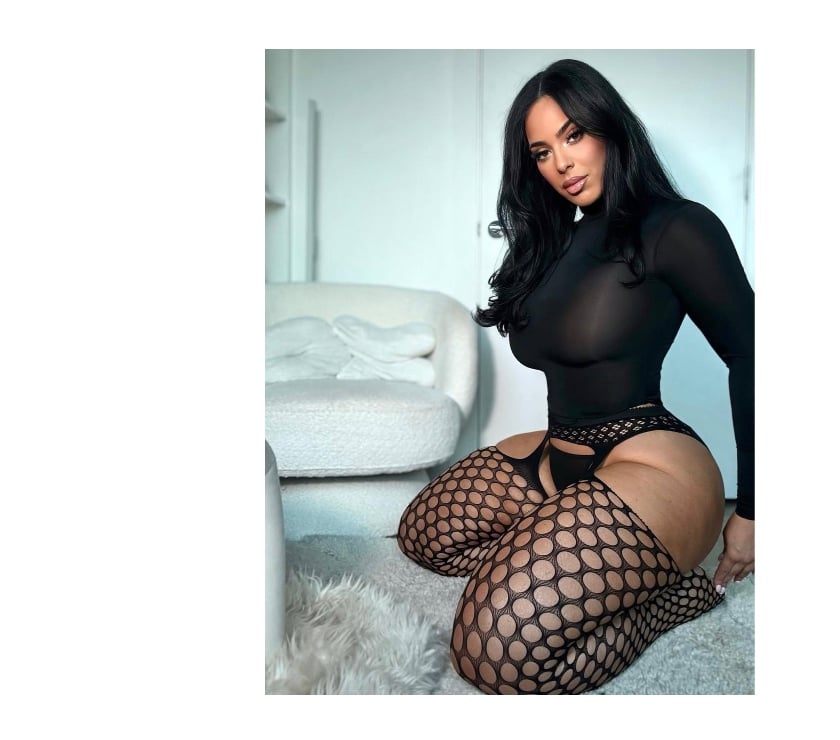 Escorts and Massages Dunfermline Fife - Photos for Hello, I'm Erika Morena, 🍑a party girl. 🥳🍺
