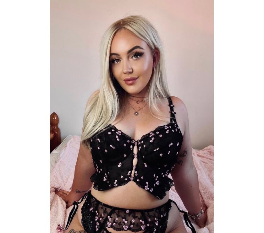 Escort Bushbury Wolverhampton - Photos for ⚠️NEW BIG ASS🍑BIG BOOBS🍑BEST SERVICE⚠️