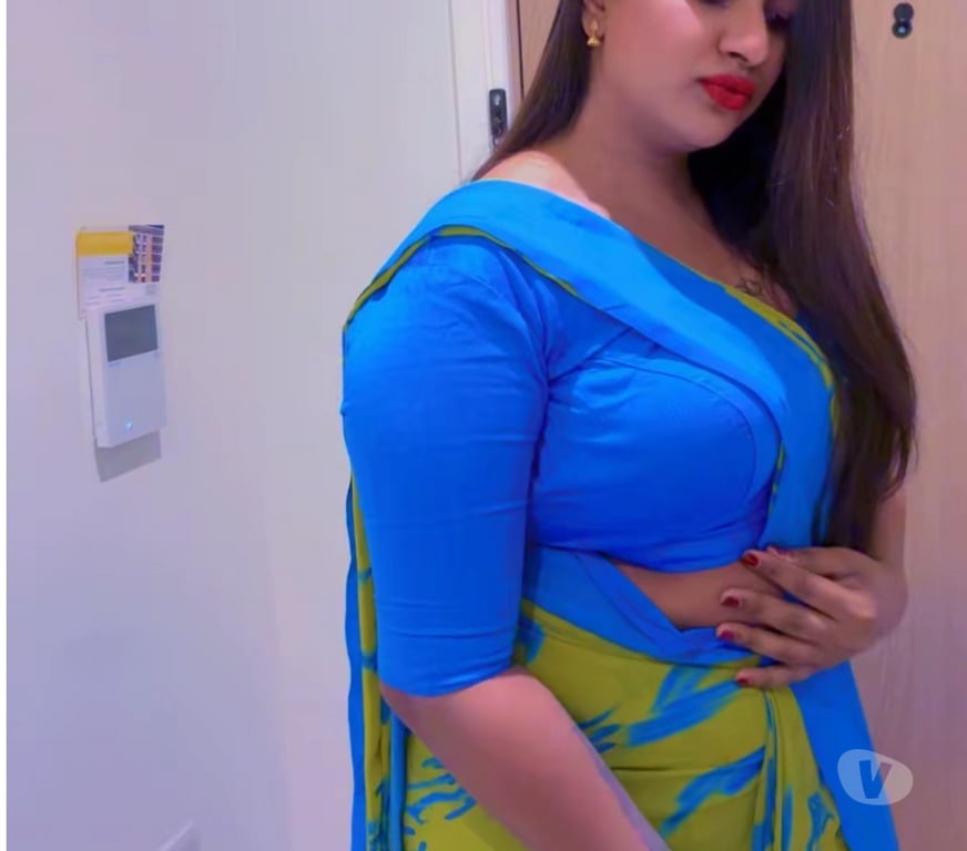 Escorts West Midlands Birmingham - Photos for New asian Indian Tamil girl Nirmala in Birmingham 🇮🇳