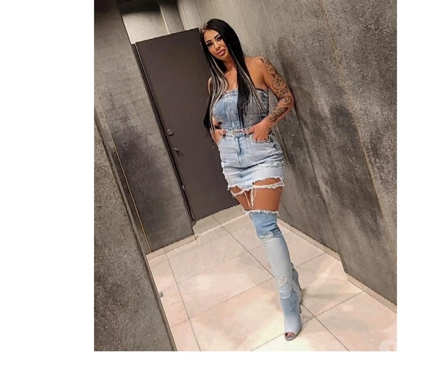 Escorts West Midlands Coventry - Photos for Crystal Girl for party