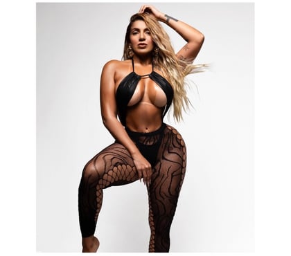 Escorts Slough Town Centre Slough - Photos for Mel hot girl ✨PARTY GIRL🍾✨