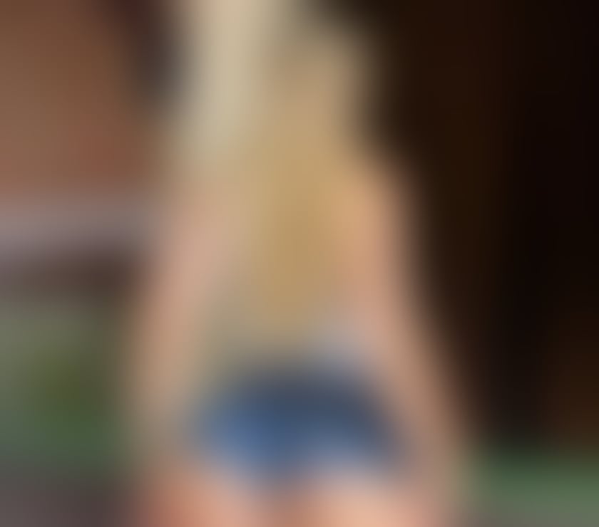 Escorts and Massages Dalmarnock Glasgow - Photos for Bella REAL GIRLFRIEND EXPERIENCE, sexy bombshell.