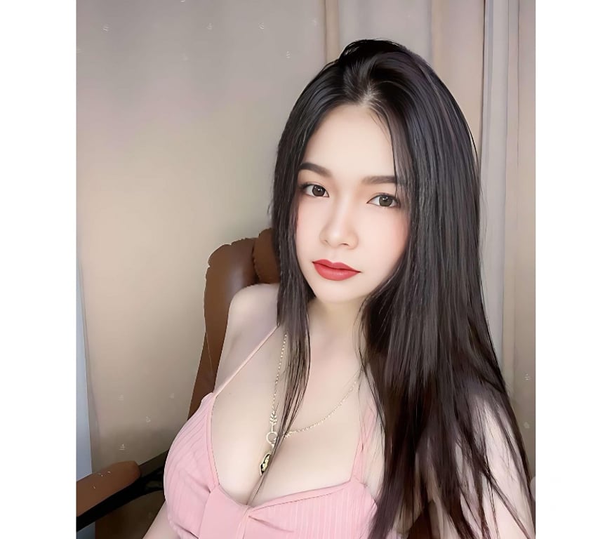 Escorts Warwickshire Warwick - Photos for Nicky professional Thai massage