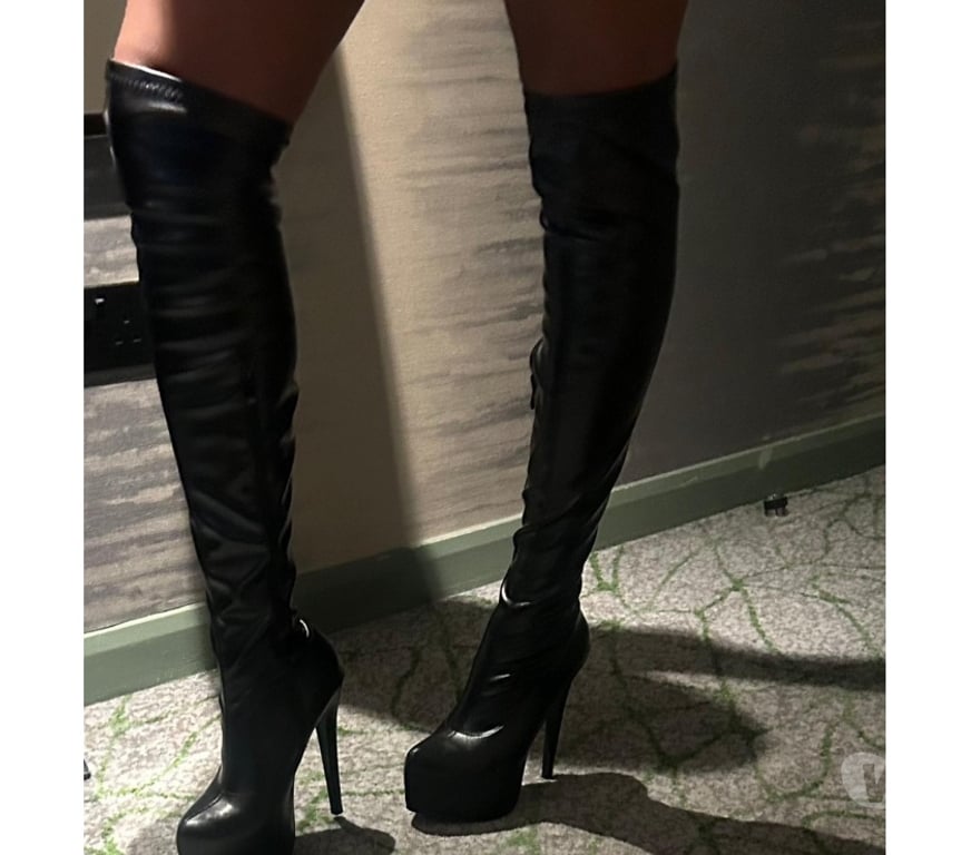 Escorts Worcestershire Bromsgrove - Photos for 🇬🇧5 ⭐️INDEPENDENT…🥂PARTY GIRLS🥂