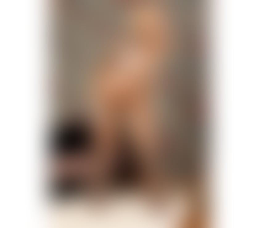 Escorts South West London South Kensington - South West London - Photos for 07432 464216**Your ultimate BRAZILLIAN PETITE blonde GIRL**