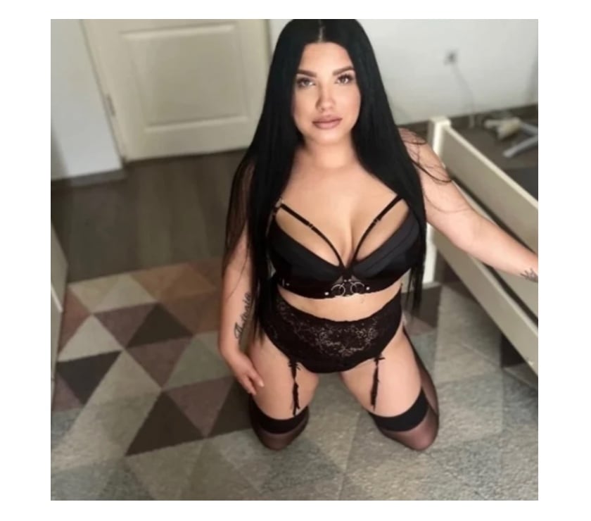 Escorts West Yorkshire Leeds - Photos for City Centre Brunette bombshell escort ❤️ best service