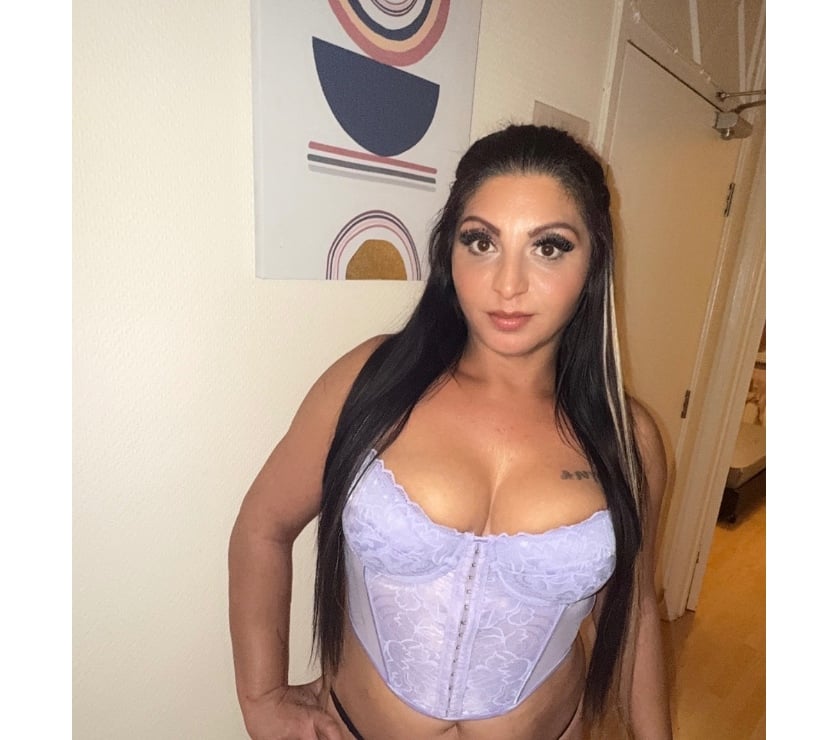 Escorts East London Spitalfields - East London - Photos for Hot Linda🇭🇺😍✅ Full Service😈A-levelzz💯