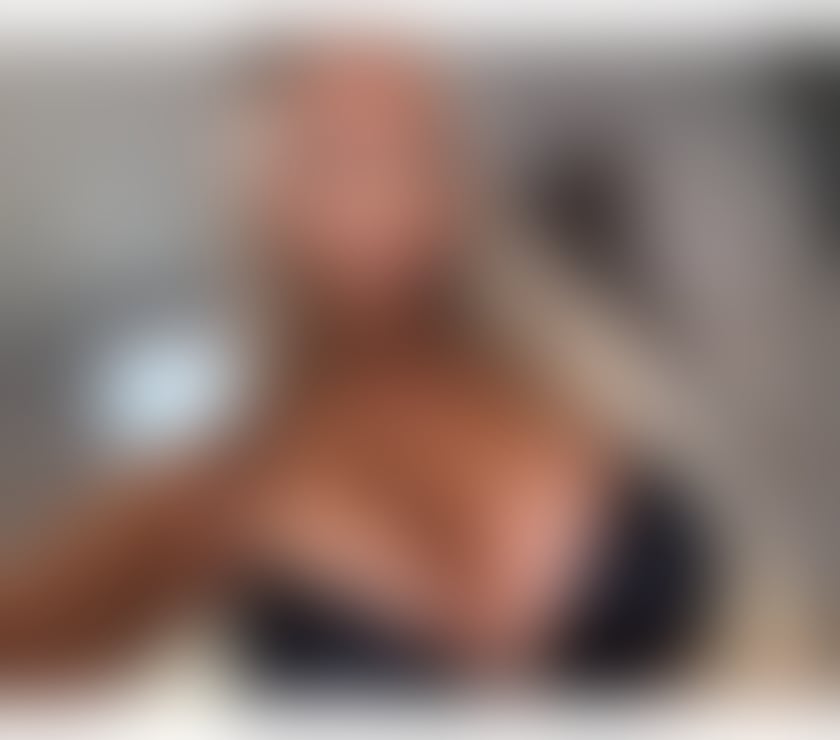 Escorts Surrey Woking - Photos for The Surprise You’ve Been Waiting For 🔞 💎